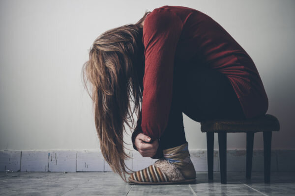 Как отличить депрессию от плохого настроения - причины и лечение