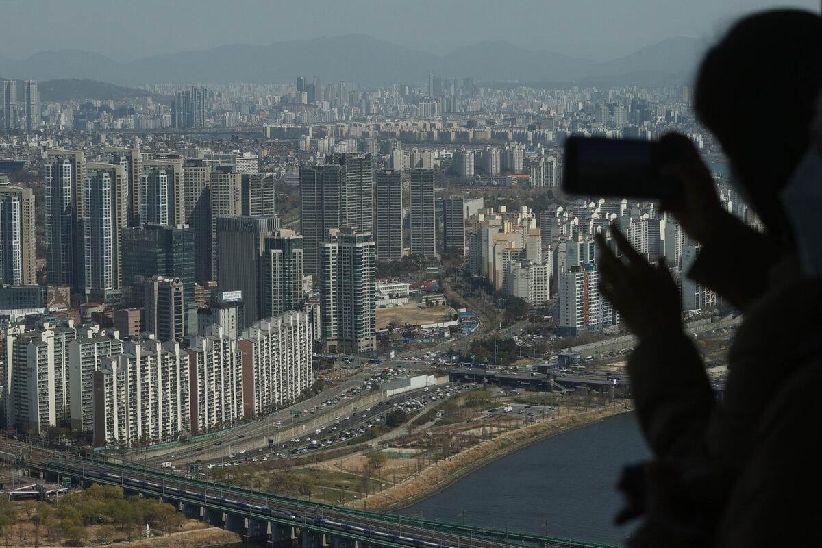 Вид с воздуха на жилые комплексы в западной части Сеула (Рёнхап)