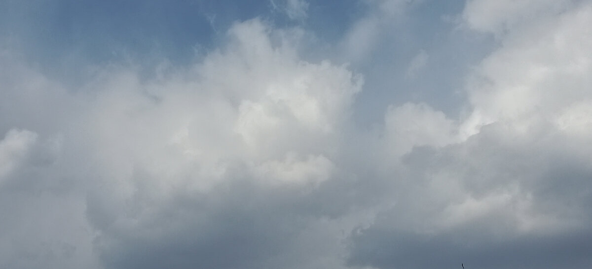 Цвет неба, соответствует состоянию души...