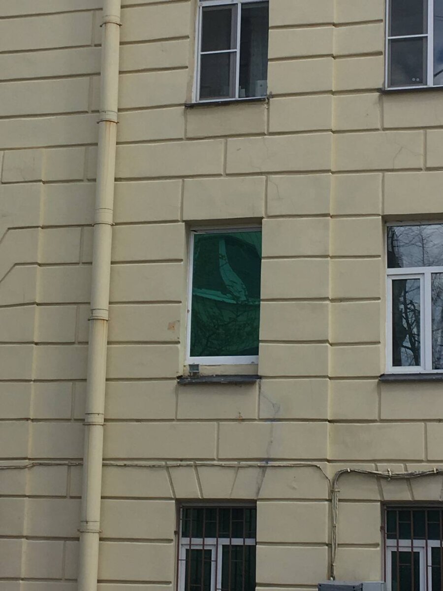 Зеленое стекло