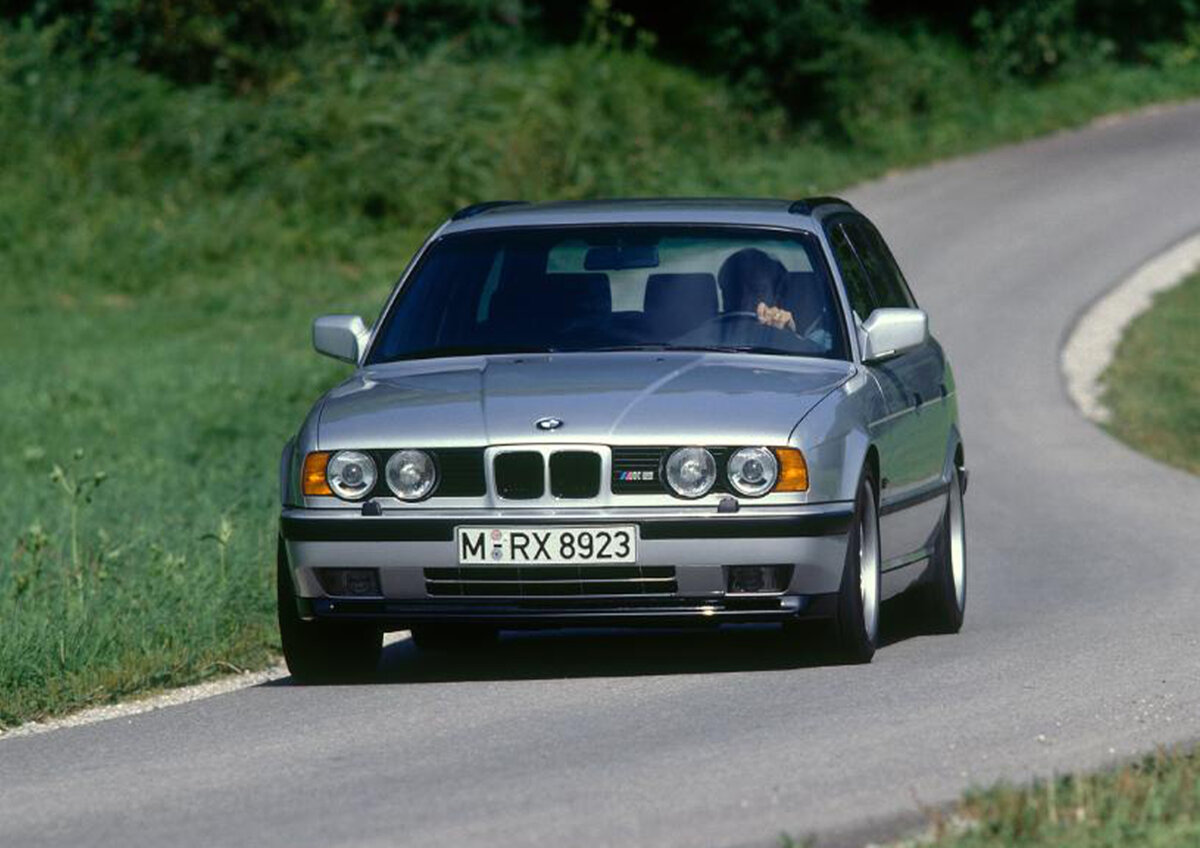 BMW M5 Touring Е34