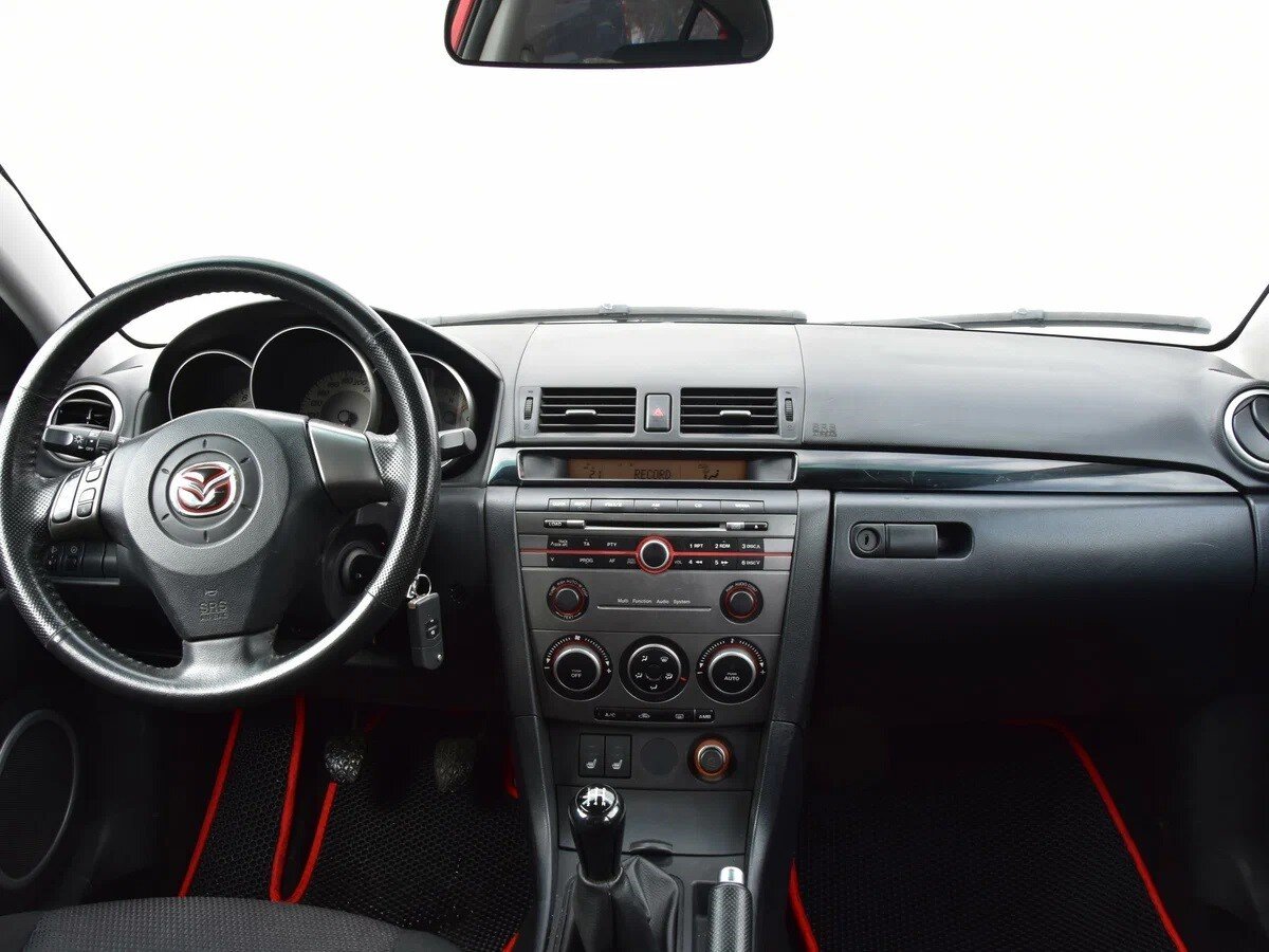 Mazda 3 первого поколения