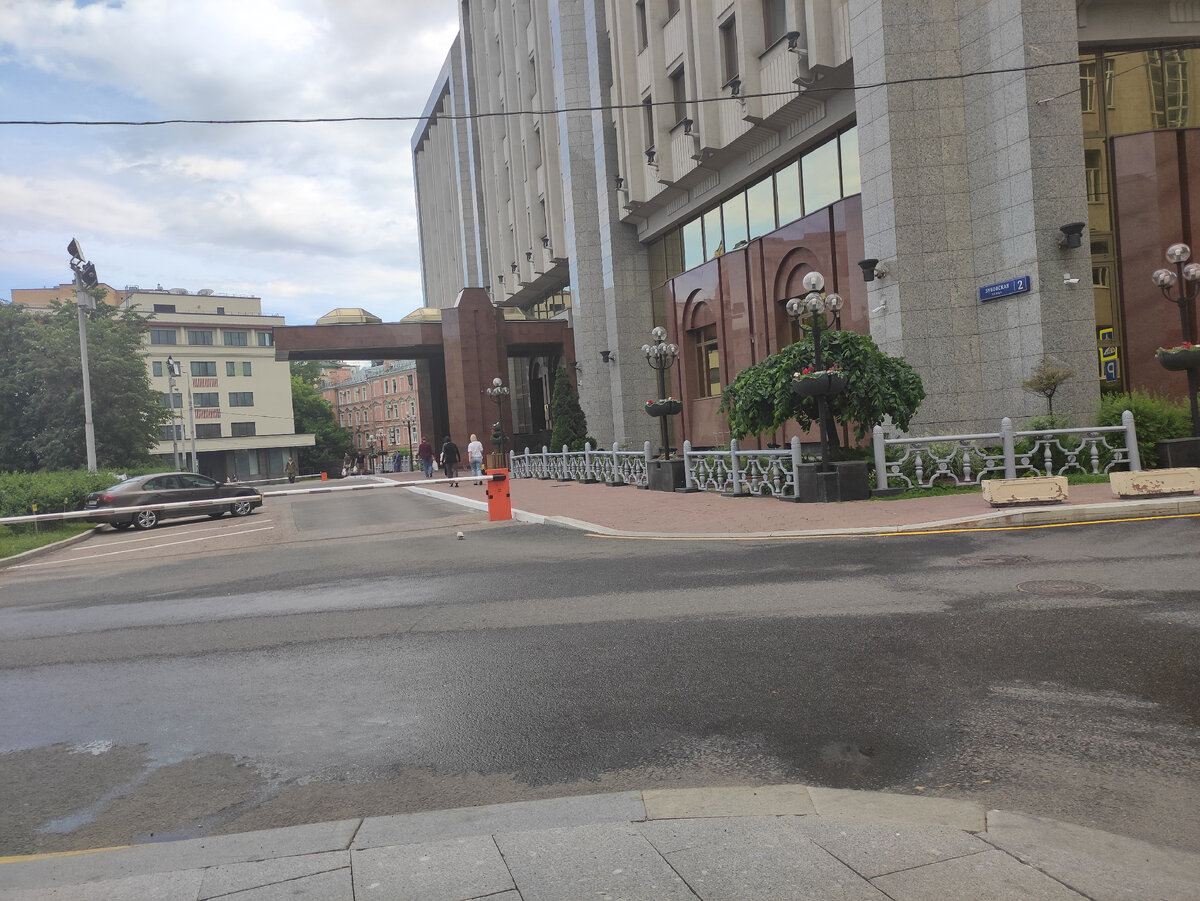 Очистистили землю от препятствий.