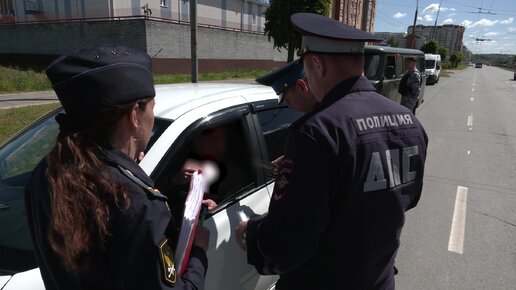 Приставы совместно с ГИБДД напомнили должникам об обязанности платить