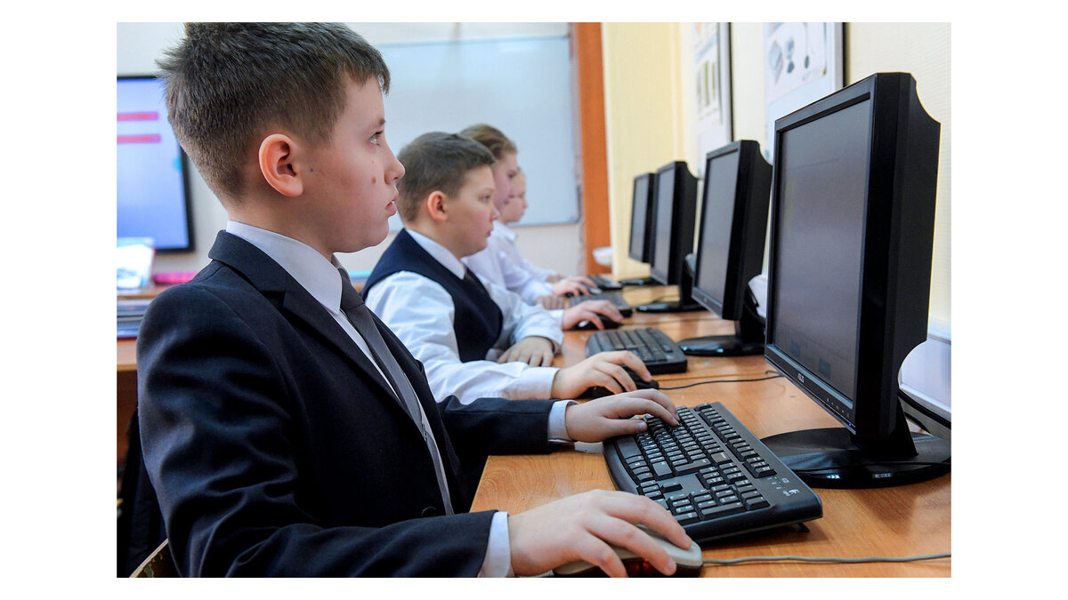    #Колледжи Москвы организуют мастер-классы для школьников© РИА Новости . Григорий Сысоев