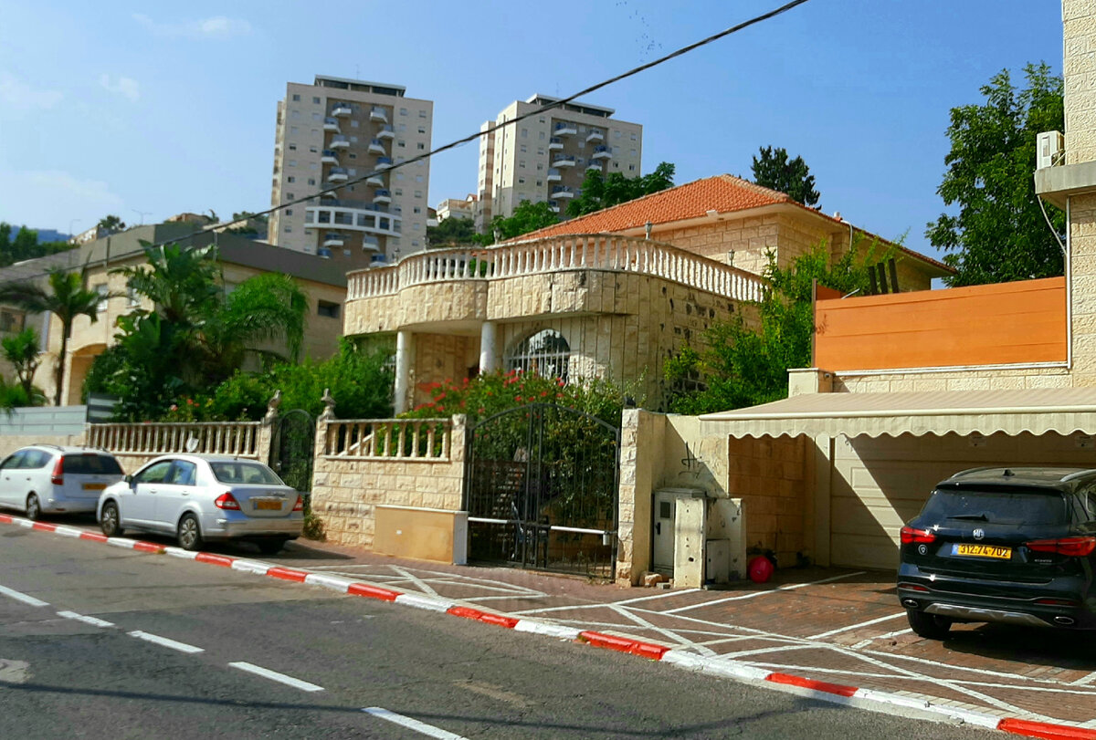 дорога к саду вид справа