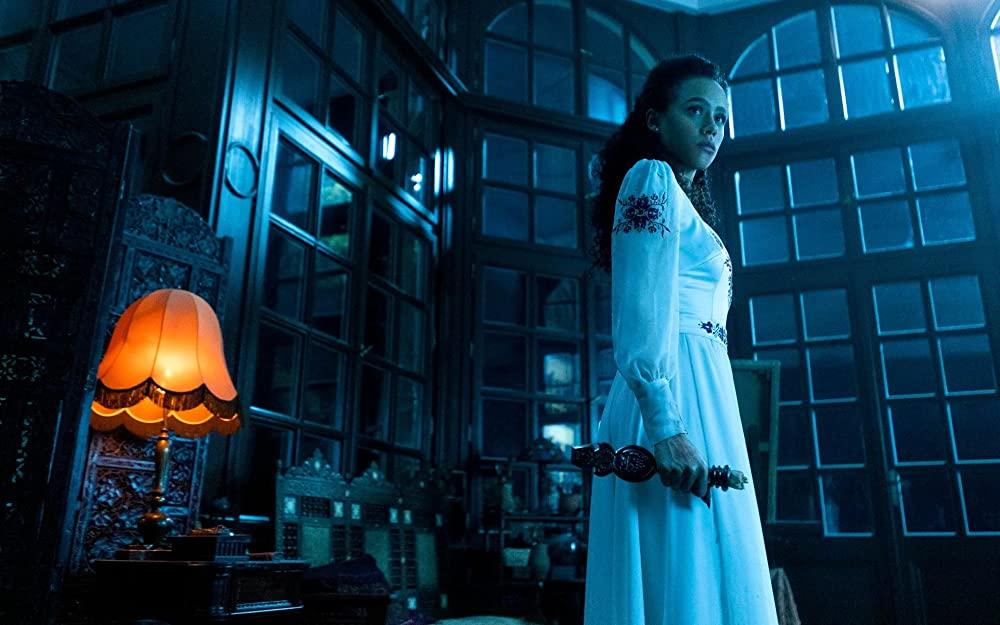 Кадр из фильма The Invitation. Режиссер: Джессика Томпсон. Оператор: М. Отем Икин. Производство: Mid Atlantic Films, Screen Gems