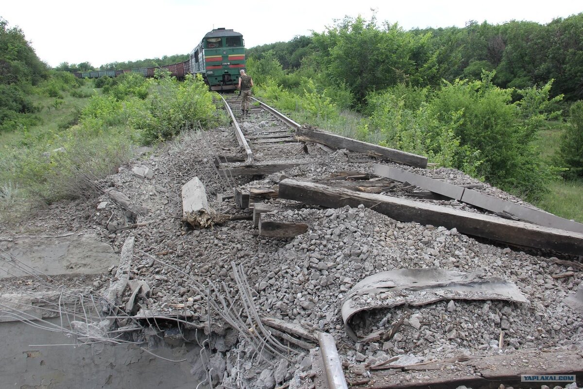 Подрыв жд путей. Подрыв жд путей. Подрыв жд путей. Подрыв жд путей. Подрыв жд путей.