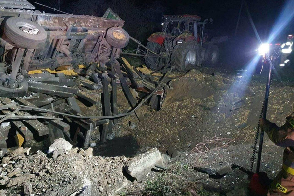 Кадр с места происшествия, где упали ракеты в Польше. Обложка © Zet