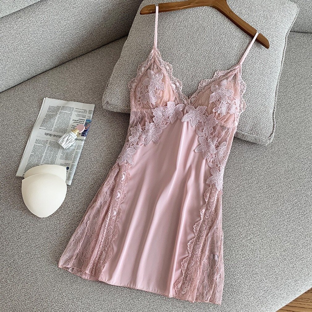 Женская ночная рубашка