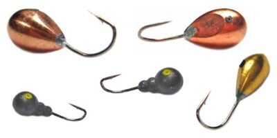 Различия этих зимних и летних приманок определяются жизнью рыбы в разные времена года. В летнюю пору рыба более активна и клев более постоянный и быстрый. Еще летом выходят рыбы, которые в зимнее время не проявляют интереса к насадке. Например, карась и линь.