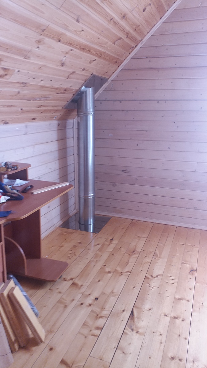 Труба проходит через спальню старшего))