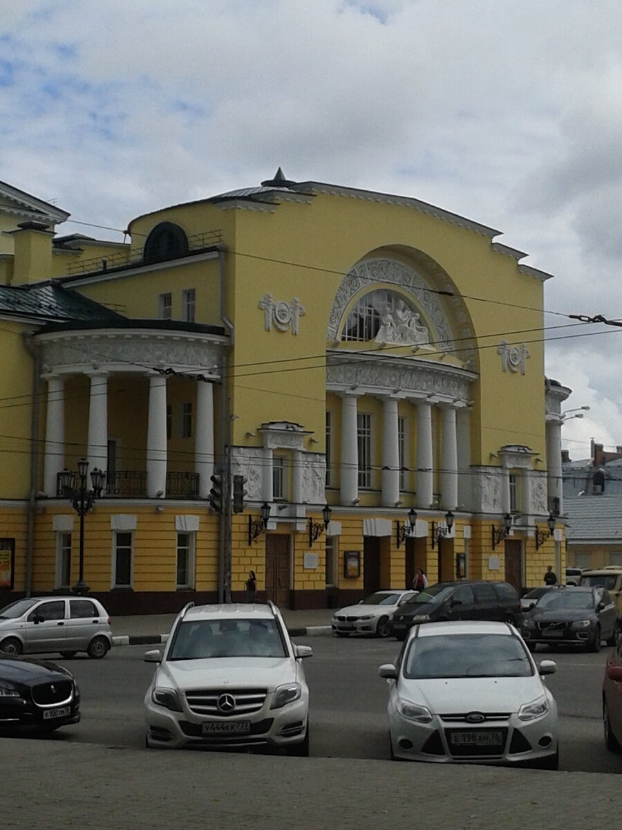 Волковский театр. Фото автора