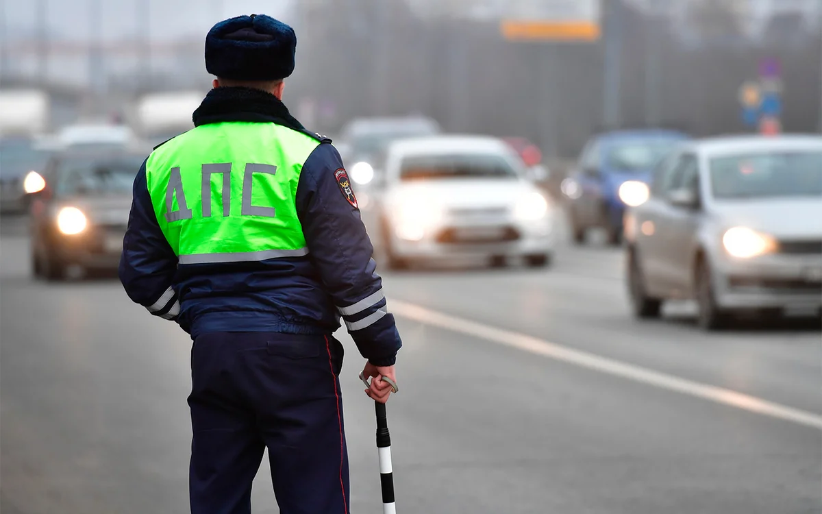 В каких случаях разрешается не останавливаться по требованию инспектора  ГИБДД | Звездный Дом | Дзен