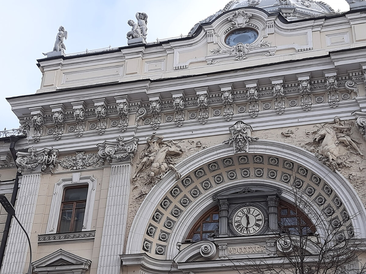 Продолжаем гулять по Москве. Сандуновские бани и доходный дом Фирсановой.  Нелегкая судьба русской бизнес-леди | Пенсионерам не сидится | Дзен