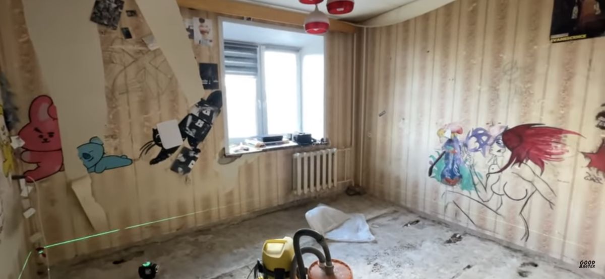 Изначально комната выглядела вот так. 