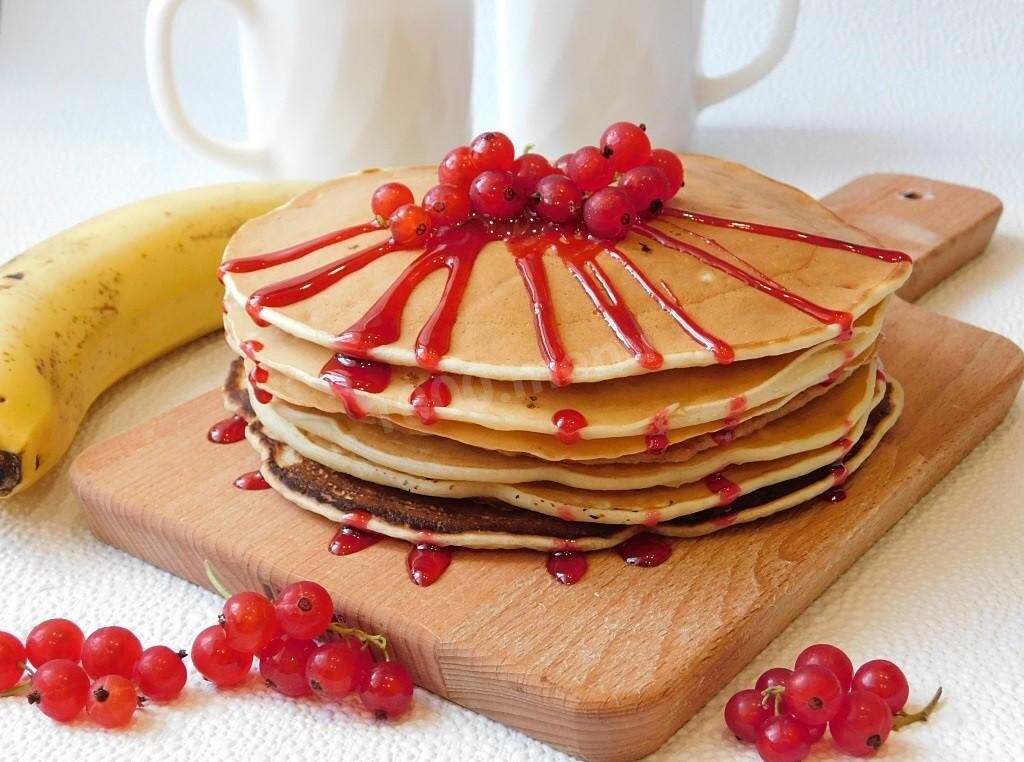 https://1000.menu/cooking/36719-bananovye-pankeiki
