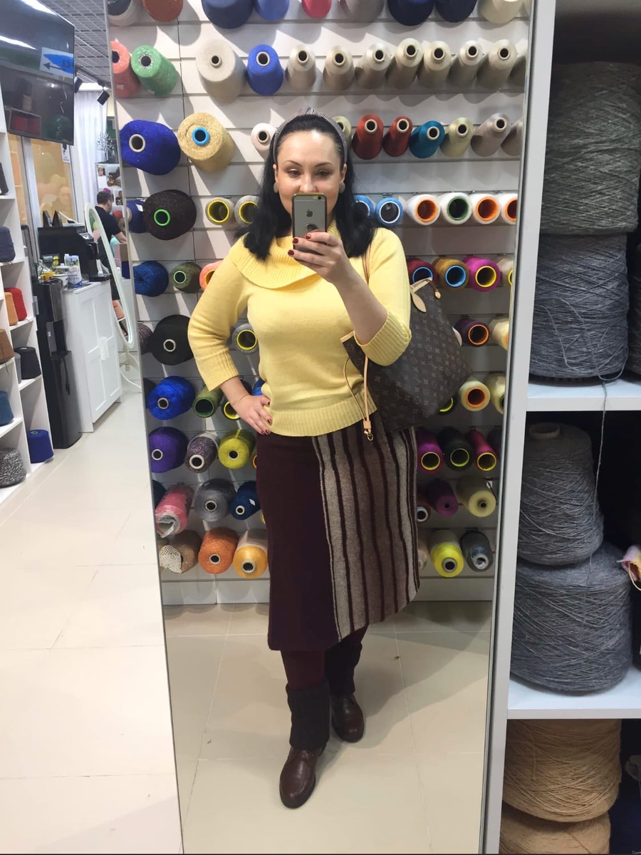 Вязаная расклешенная юбка из пряжи Кауни. Автор Елена Добрынина