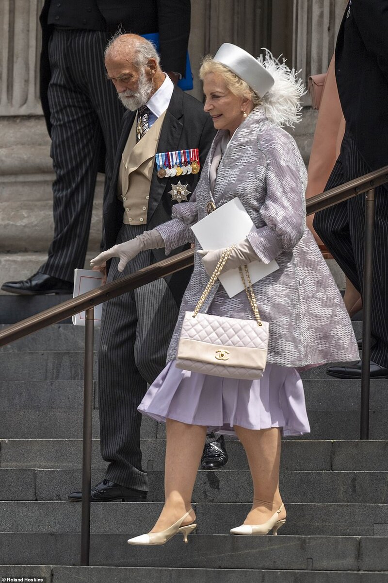 Празднование 95 летия королевы Елизаветы. Платиновый юбилей королевы. Празднование юбилея королевы. Королева отметила день рождения