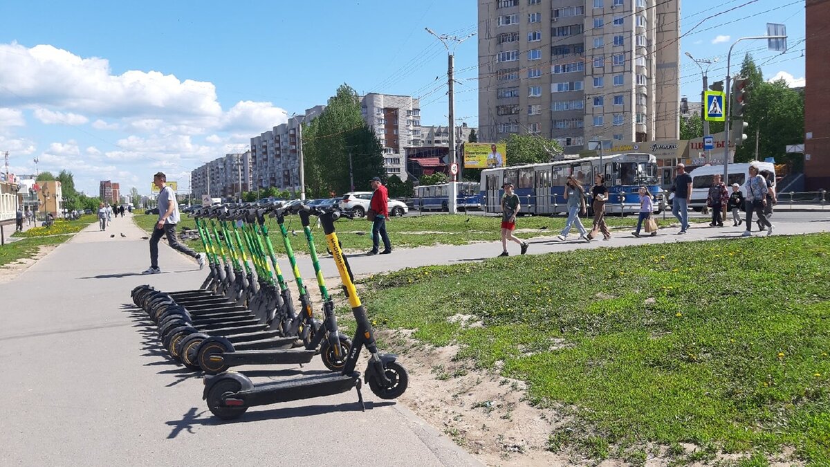 В одних случаях столкновение с самокатом будет считаться ДТП, в других – это просто столкнулись два пешехода