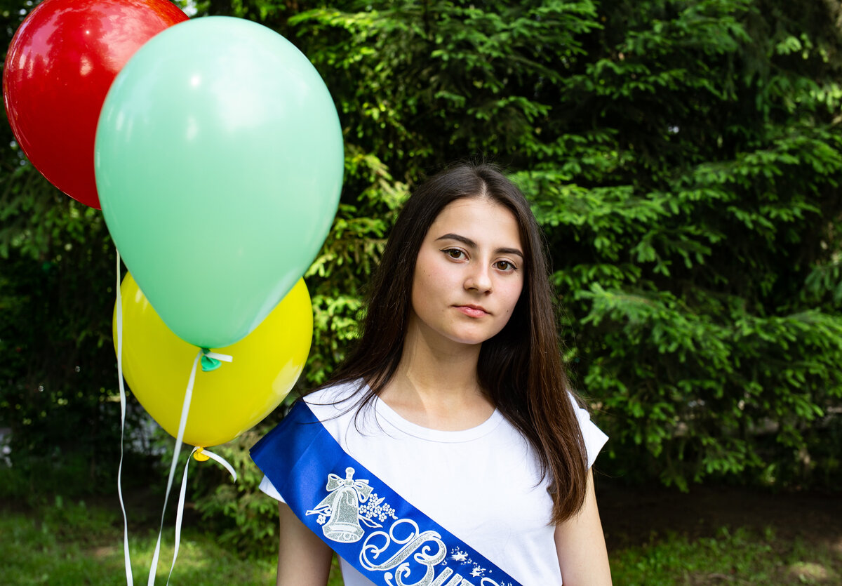 Не я, но немного похожа. И с таким же выражением лица выпускалась. Источник: Unsplash.com