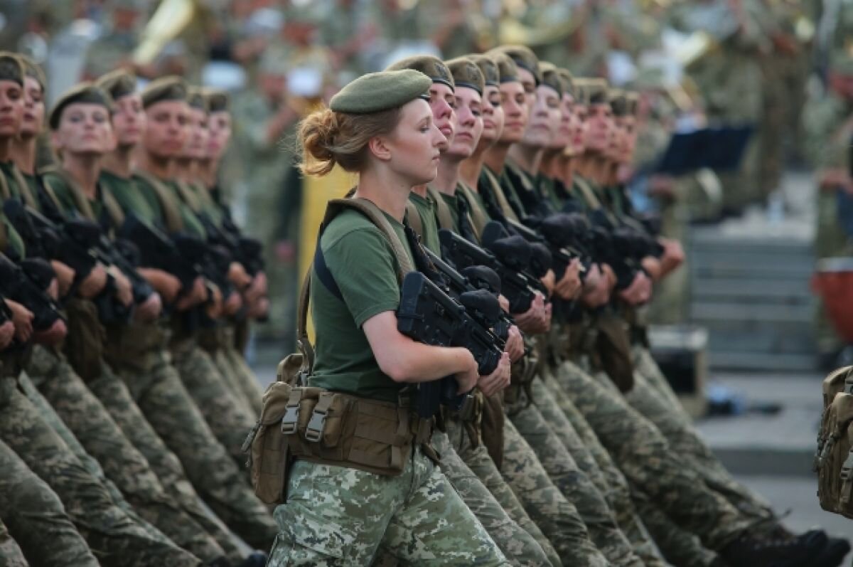    В ЛНР заявили о готовящейся мобилизации женщин на Украине