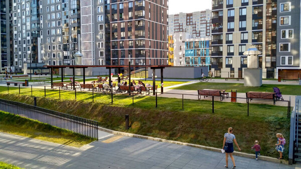 Обложка © Shutterstock / AlexandrinaZ