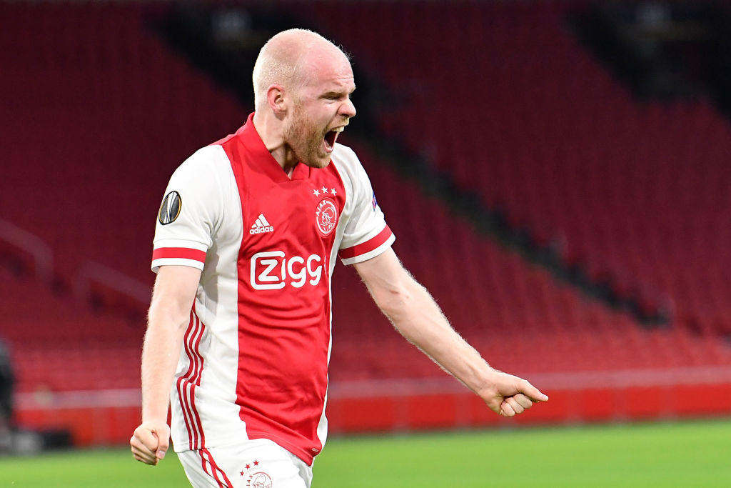 Источник: https://www.tudn.com/futbol/uefa-europa-league/el-ajax-de-edson-alvarez-pasa-a-octavos-de-la-europa-league-fotos