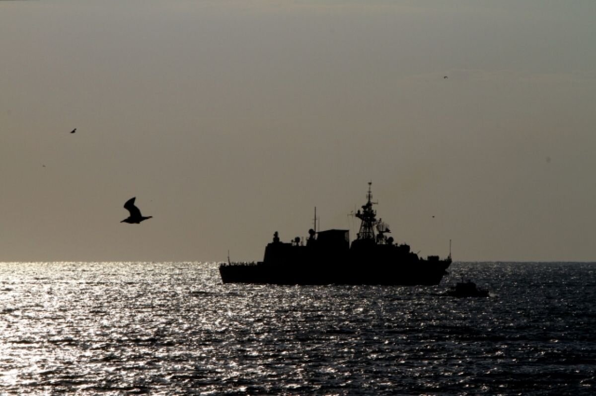    Военный корабль Румынии подорвался на мине в Черном море