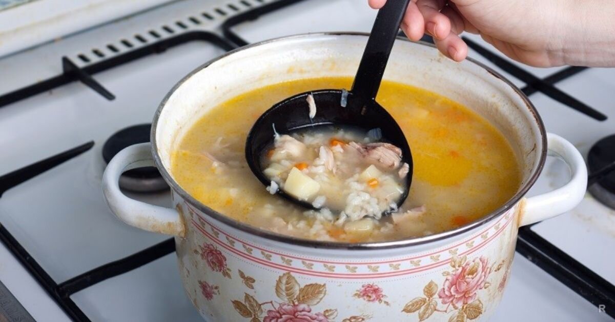 Почему нельзя оставлять половник в кастрюле с супом? | irhidey.ru