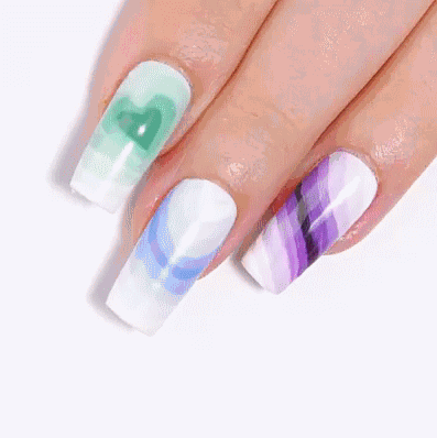 Легкий дизайн ногтей