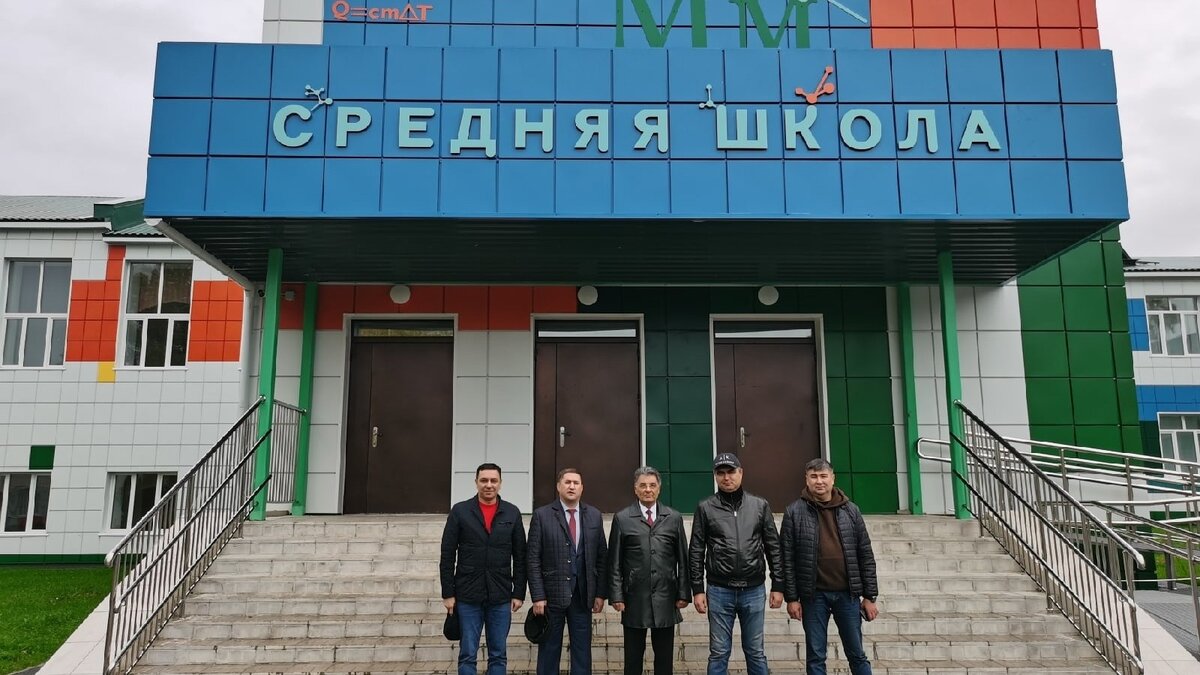     О том каким образом Башкирия помогает Луганску и области на своей странице в соцсетях рассказал депутат Курултая Рустам Хафизов в соцсетях 23 октября.