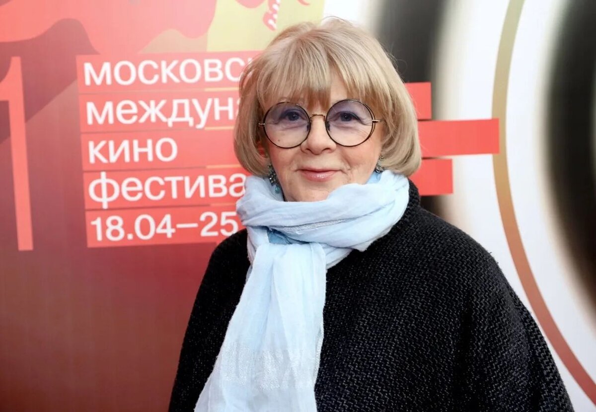     Как Алла Сурикова спасла брата сокурсницы от тюрьмы и уволила прокурора