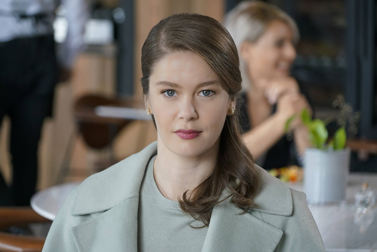 Девушка за стеклом турецкий 2 сезон. Девушка за стеклом турецкий 3. Camdaki kiz турецкий сериал. Сериал девушка за стеклом свадьба налан. Бурджу бириджик 2021.