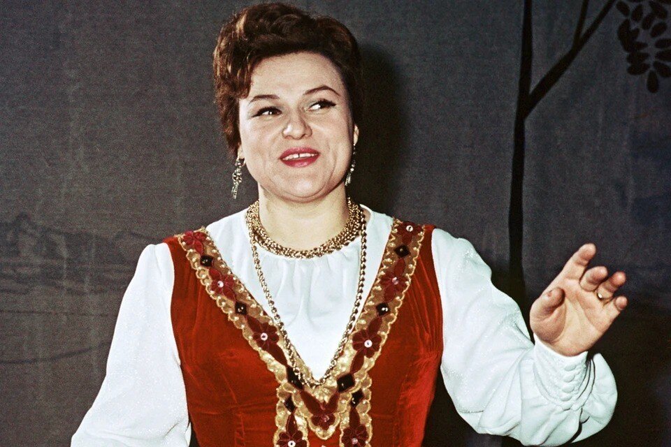     Людмила Зыкина в зените своей славы. Фото: Валентин КУЗЬМИН/ТАСС