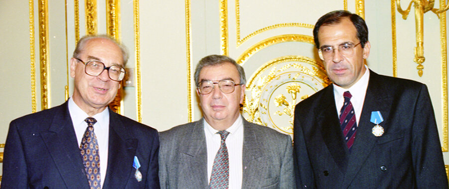 С. Лавров достойный преемник Мидовской элиты и интеллектуалов...