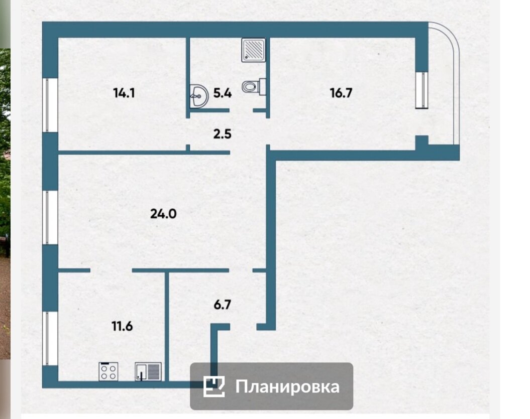 Отличная трёхкомнатная квартира на 81 квадрат с двумя разнесенными санузлами (сам живу в похожей) превратилась в такого же монстра, что и выше. Совмещенный санузел в трешке? Вы серьезно? А если семья на 4 человека и утром всем срочно нужно в туалет? Небольшим семьям, где туалет сильно утром не требуется, и не нужны большие квартиры.