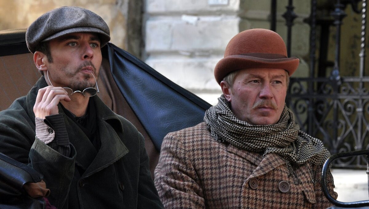 Гид по стилю: головные уборы в фильмах про Шерлока Холмса