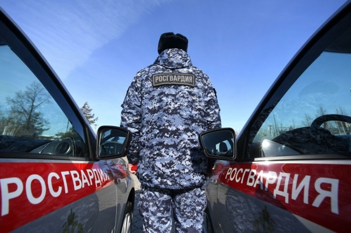 В туапсе росгвардии задержали. Машина Росгвардии. Розгварди. Росгвардия картинки.