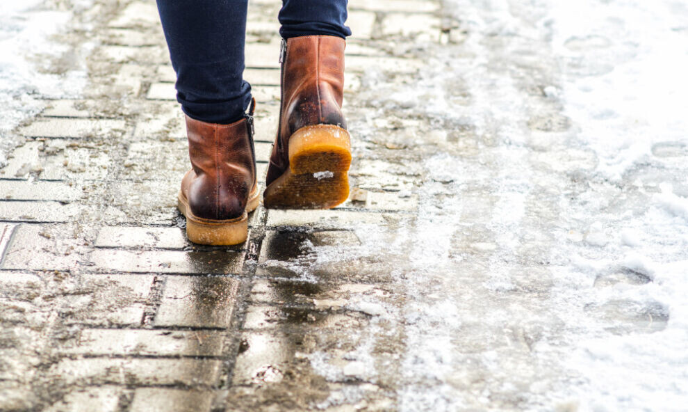    РИА ФАН: Как не получить травму в гололед