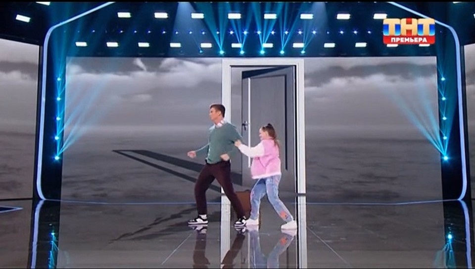     Ариана и Денис - один из самых необычных дуэтов во 2 сезоне "Новых танцев". Скрин видео TNT