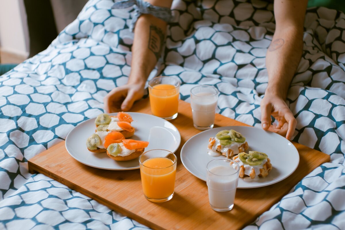     5 продуктов, которые можно есть перед сном: они помогут вам крепко спать