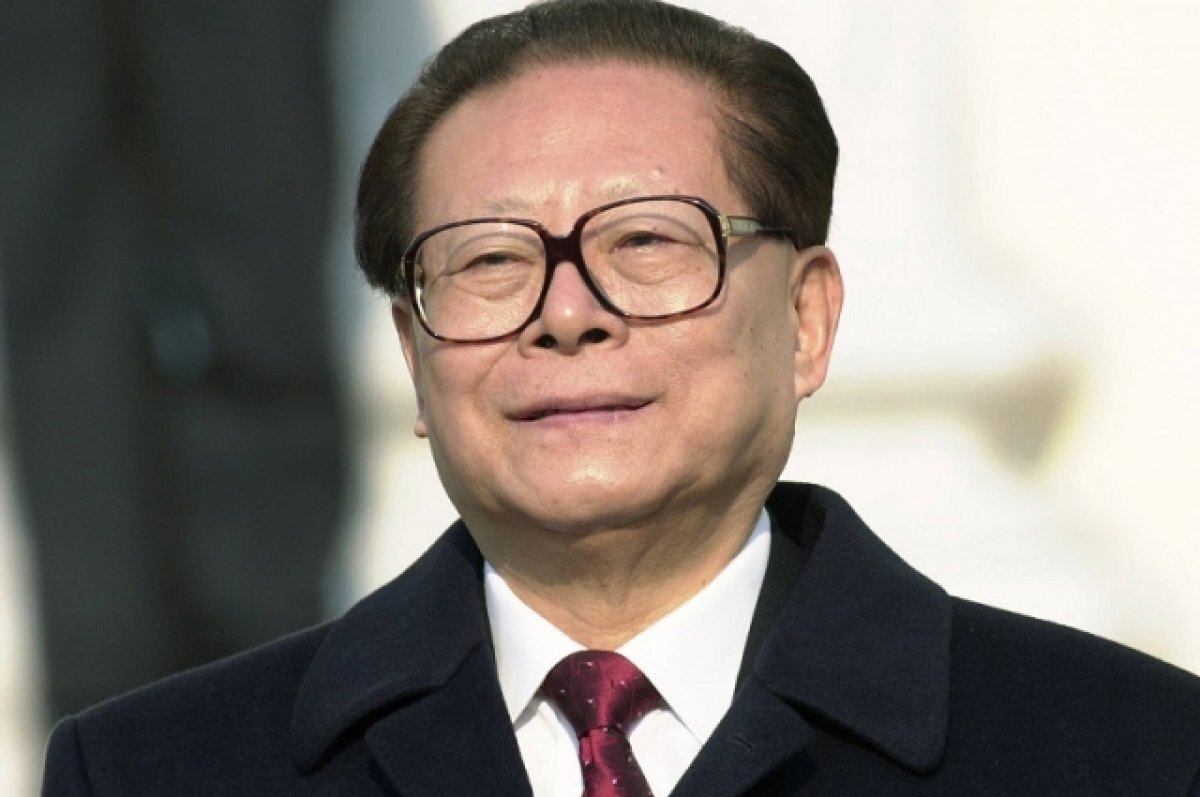    В Пекине кремировали тело бывшего главы КНР Цзян Цзэминя