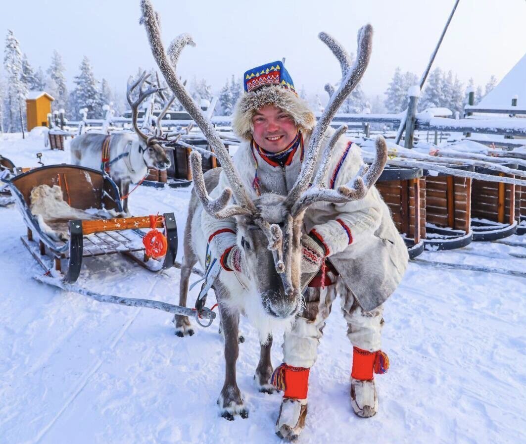 Kakslauttanen Arctic Resort Igloos and Chalets сафари