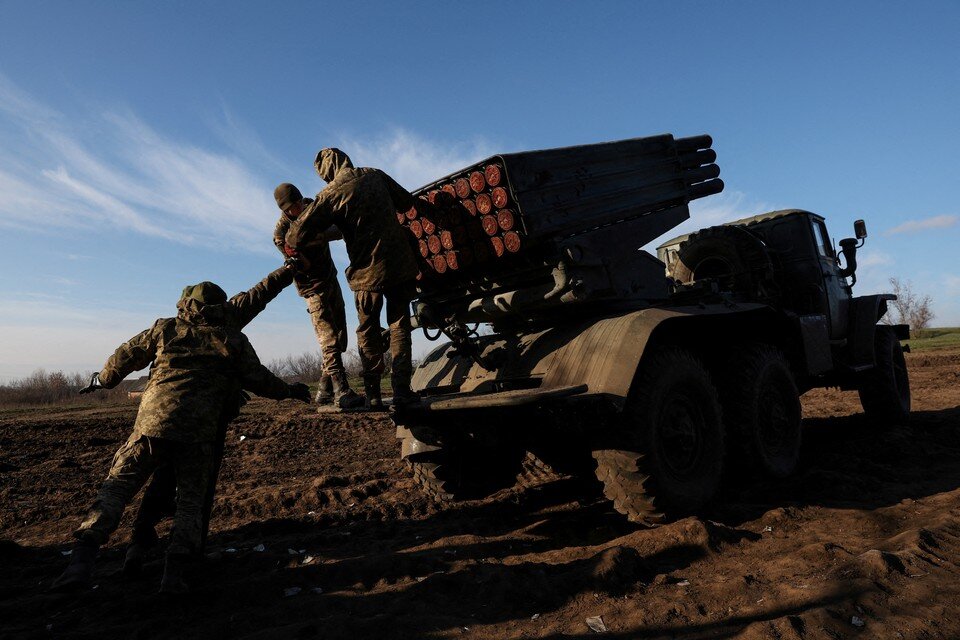     Украинская артиллерия ударила по своим на Донецком направлении  REUTERS