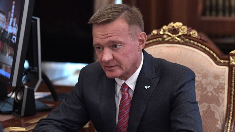   globallookpress.com Kremlin Pool