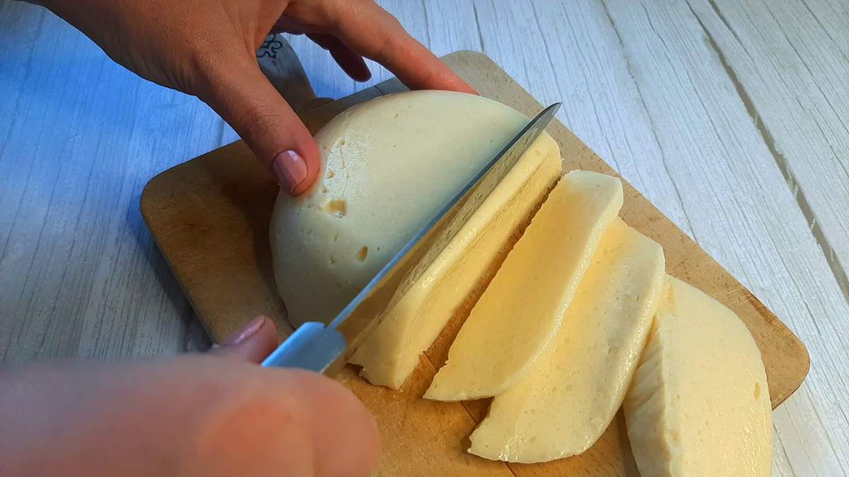 Как приготовить сыр с чесноком и яйцами. Как приготовить сыр с чесноком и яйцами