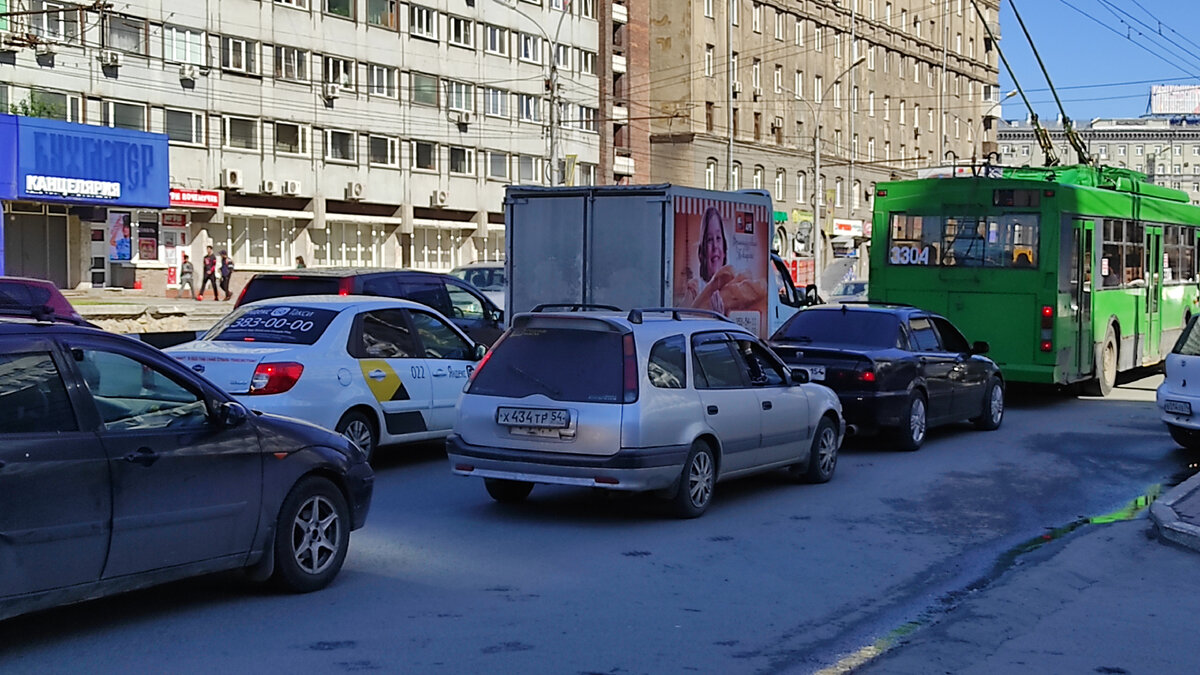Ответ пришёл даже быстрее, чем приезжает такси. Фото автора