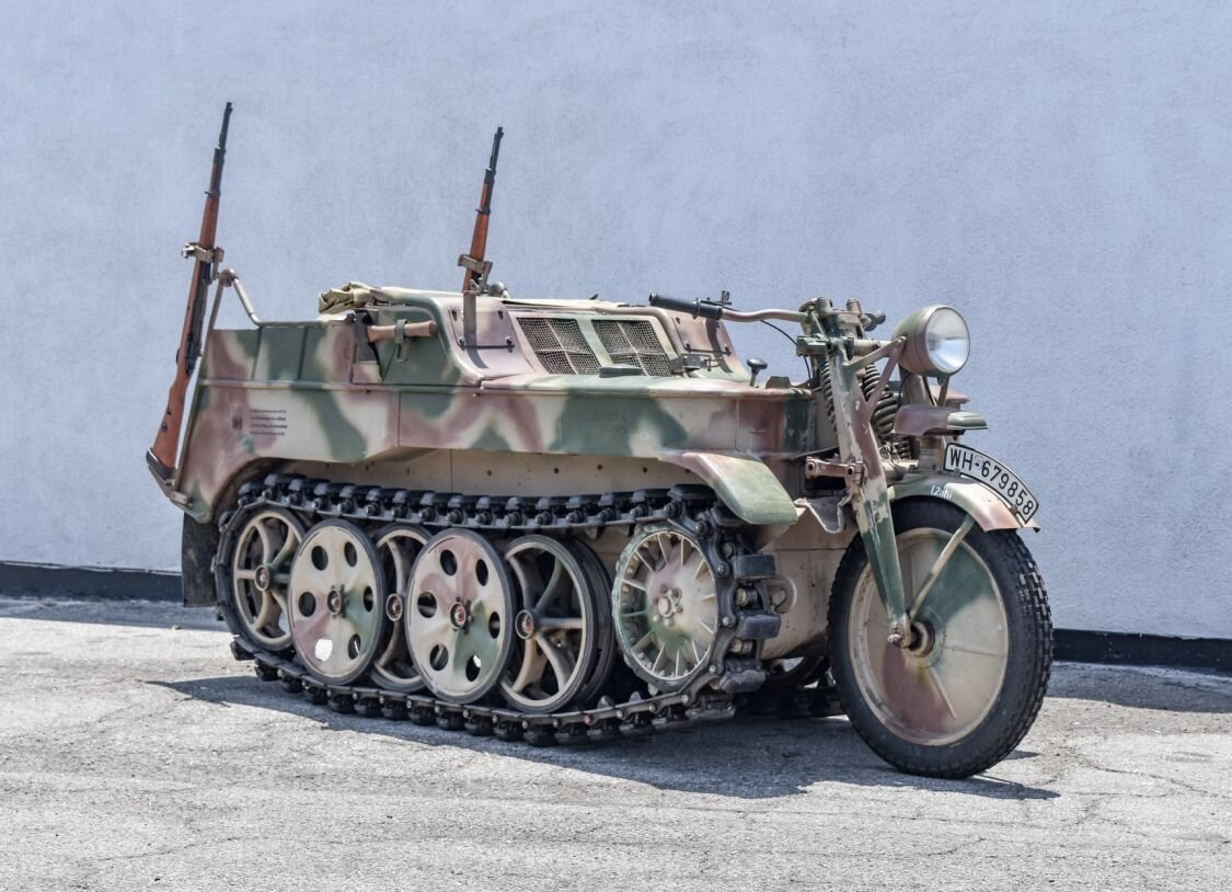 Гусеничный мотоцикл SDKFZ 2