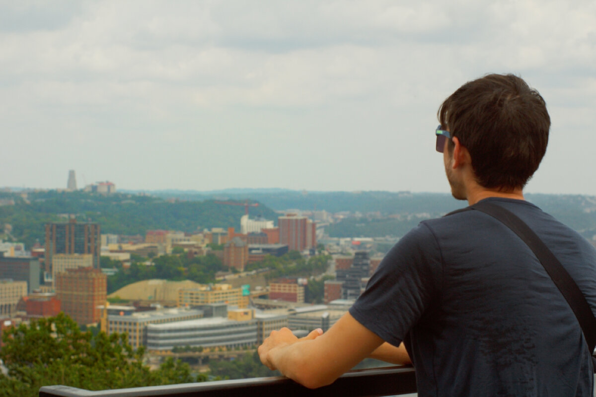 Люк заехал к нам в Питтсбург по дороге из Орегона в Нью-Йорк (фото автора)